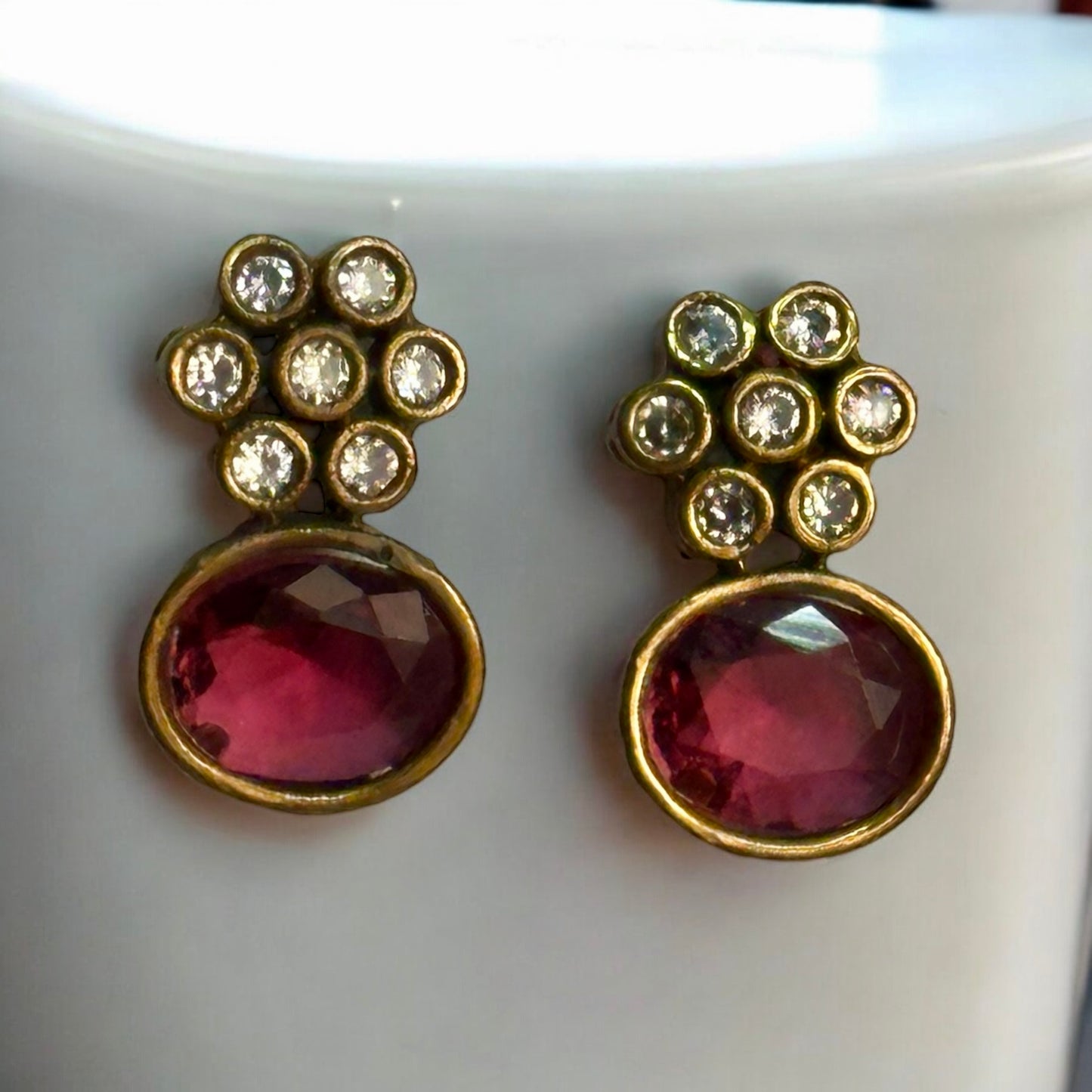 Earrings of Moissanite Kundan Premium Multicolor Necklace – a vibrant combination of kundan and a red coloured gemstone, perfect for festive and cultural occasions.