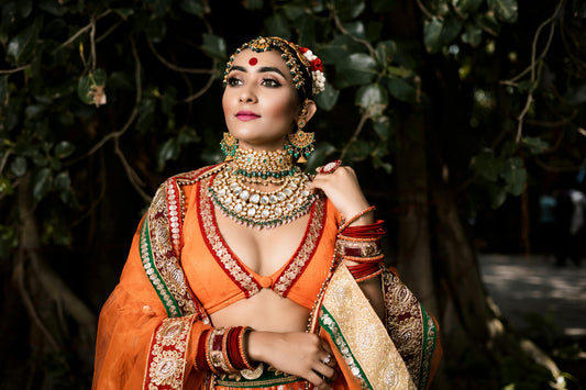 Necklaces & Chokers: Defining Your Royal Look